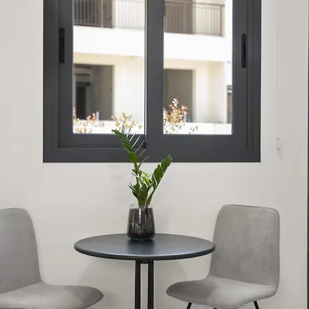 Phaedrus Living: Alkminis Seaside Verano Apartman *